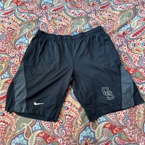 Nike Training Shorts - M
